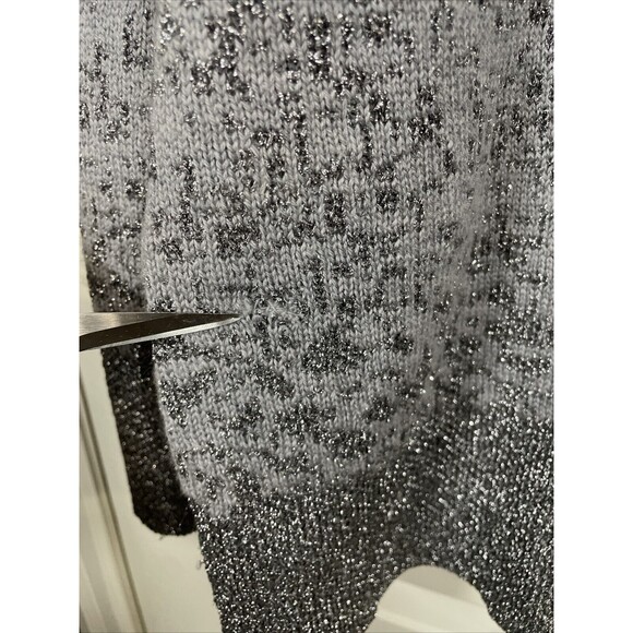 Eileen Fisher Knit metallic silver sweater size M Wool Blend Tiny Flaw Mended - Picture 4 of 9